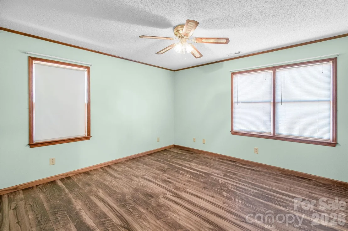 Photo of 1295 Cattle Ridge Road