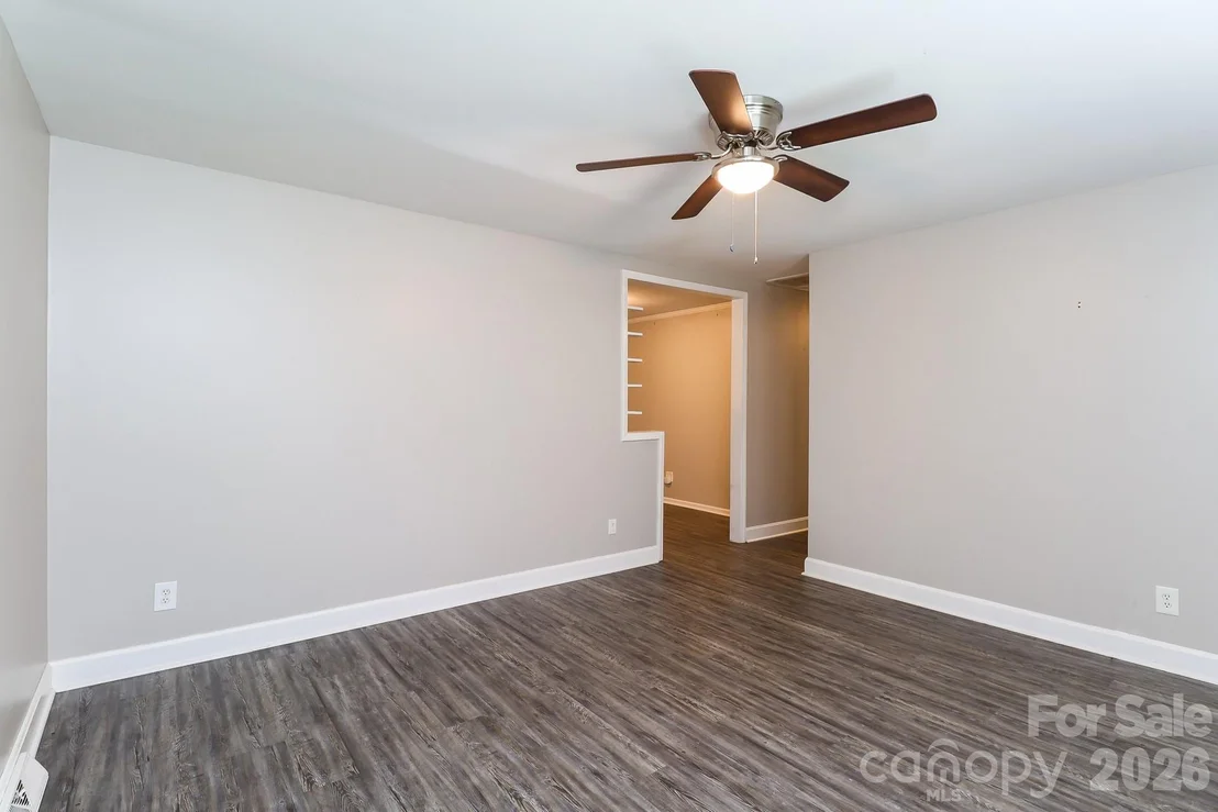 Photo of 6424 Springfield Drive