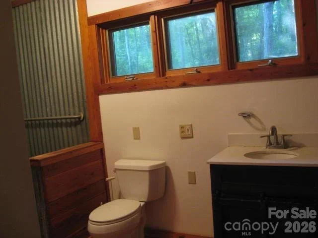 Photo of 409 Arrowood Road