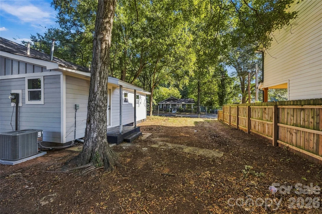 Photo of 1101 Opal Street