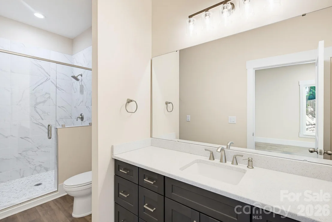 Photo of 2507 Forest Lawn Drive