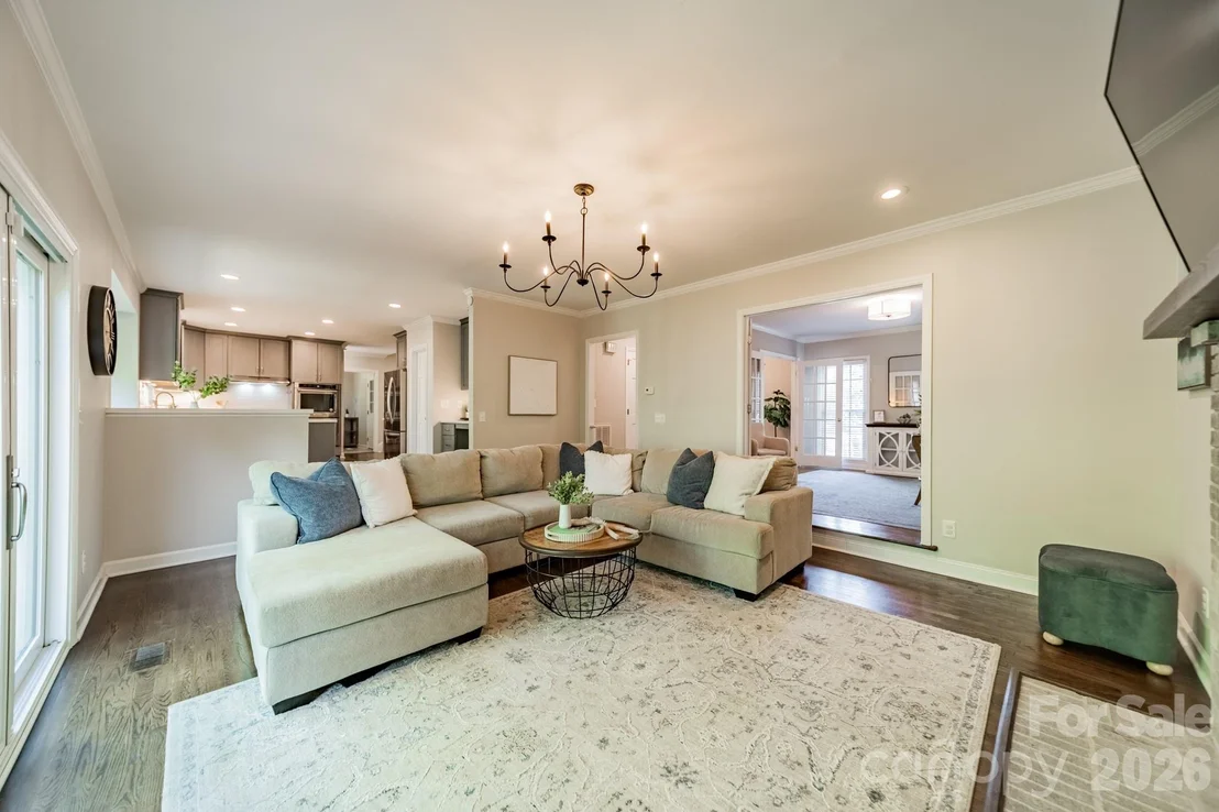 Photo of 231 S Downs Way