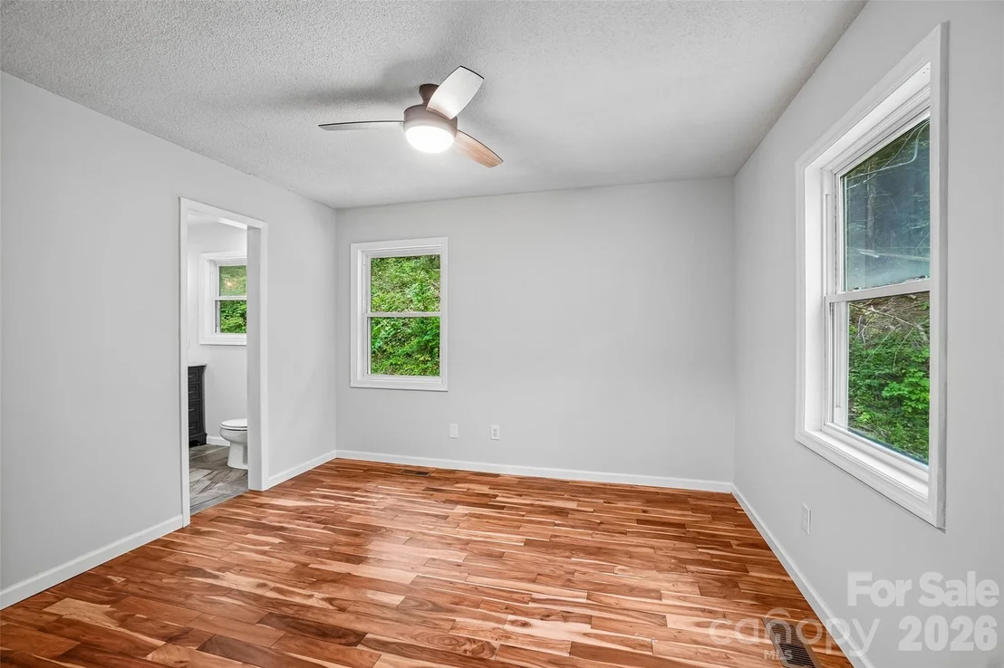 Photo of 19 Jupiter Heights