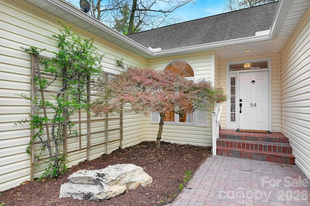 Photo of 54 Wintergreen Drive