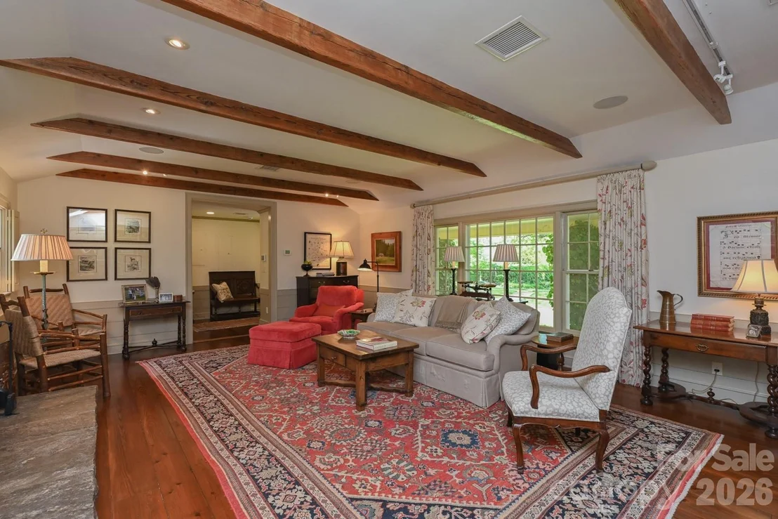 Photo of 835 Jackson Grove Road