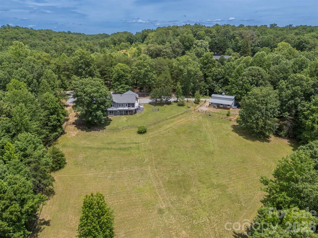 Photo of 441 Lower Ridgeview Road