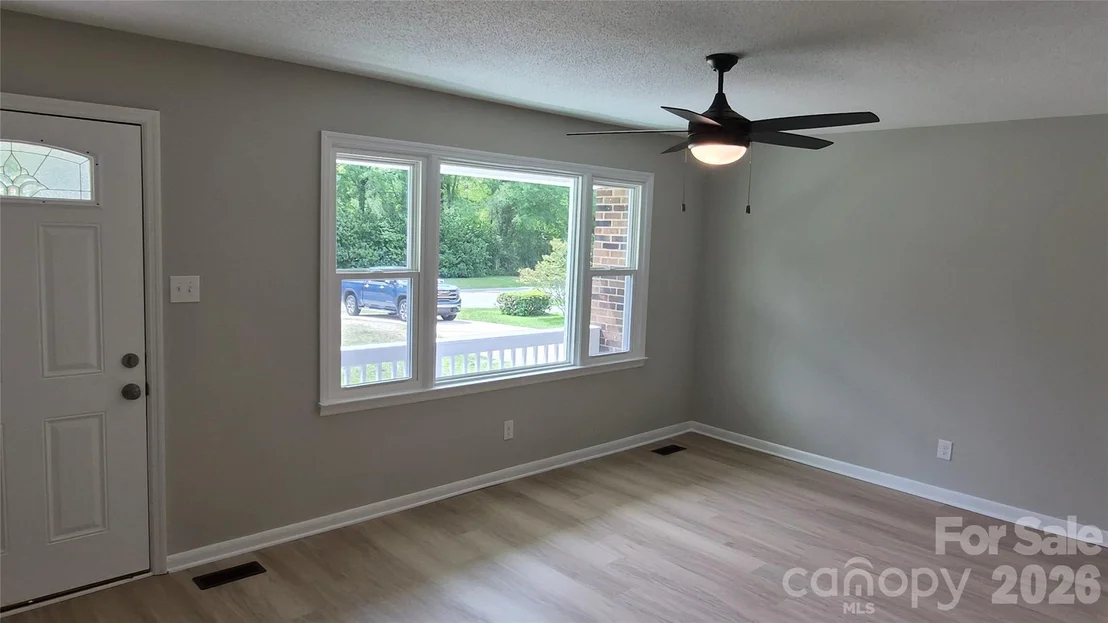 Photo of 2047 John Everall Road