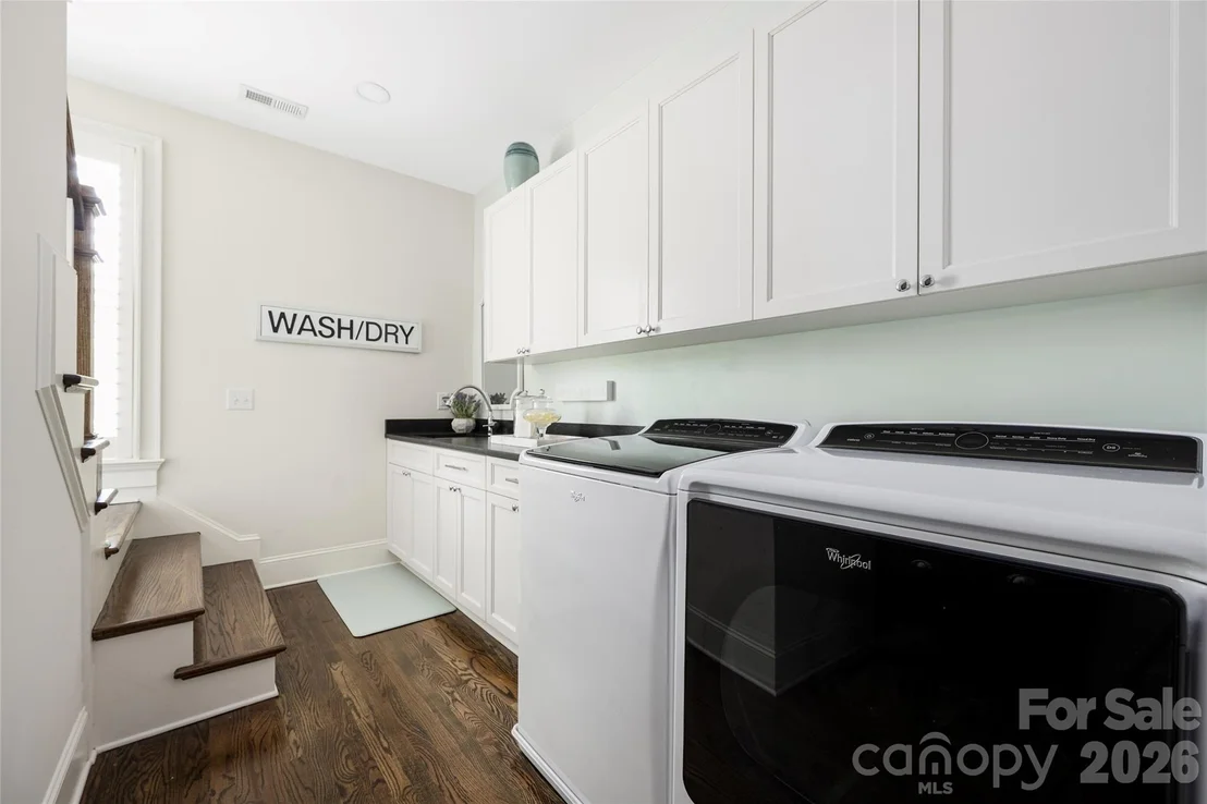 Photo of 5422 Closeburn Road