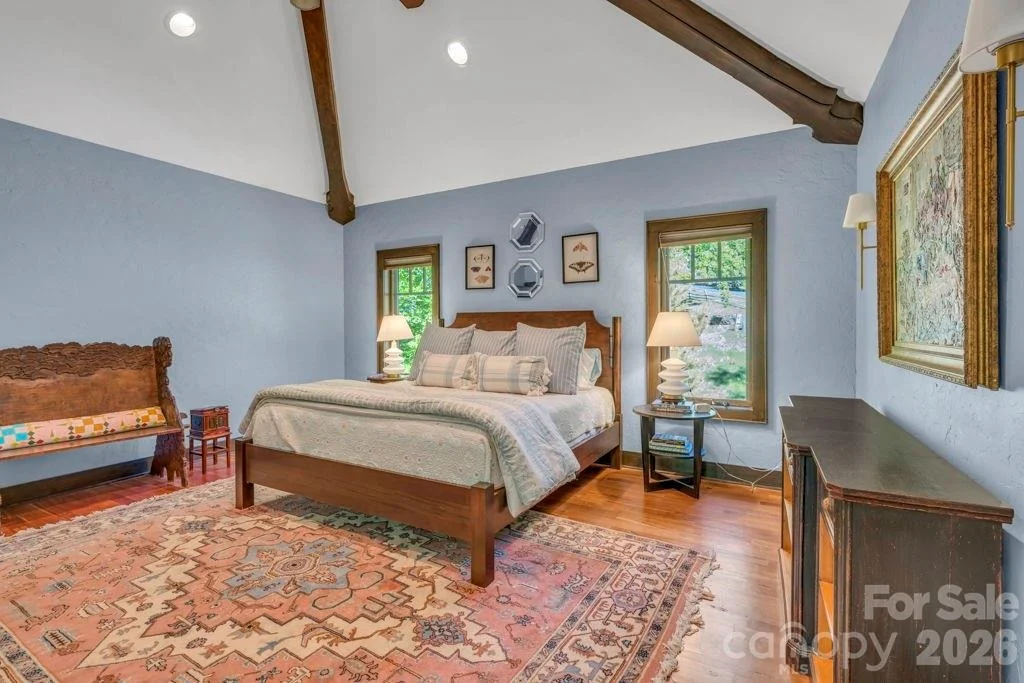 Photo of 355 Oakley Green None