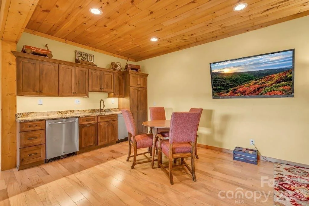 Photo of 501 John Ward Road
