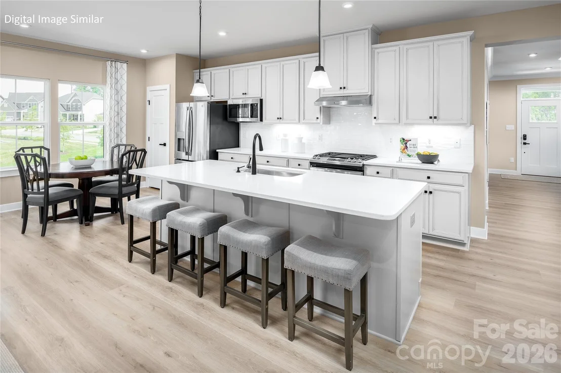 Photo of 913 Heathway Drive