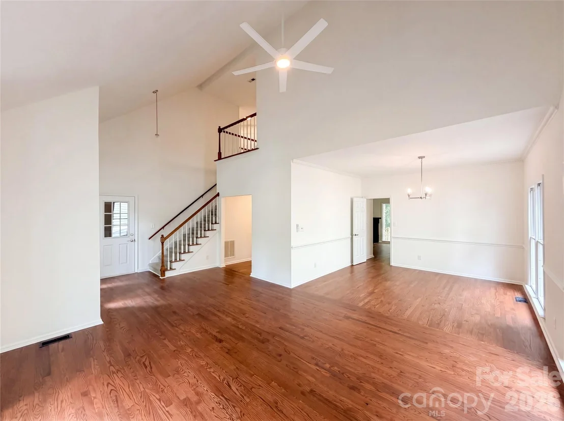 Photo of 5908 Bookbinders Lane