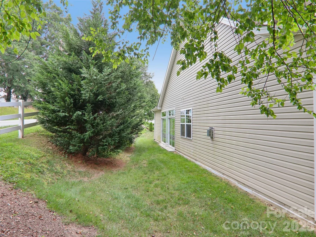 Photo of 11 Eagle Pointe Way