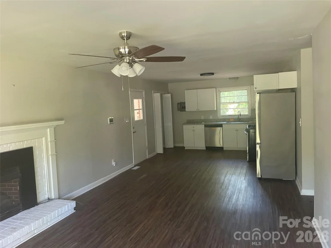 Photo of 2801 Lyndell Way