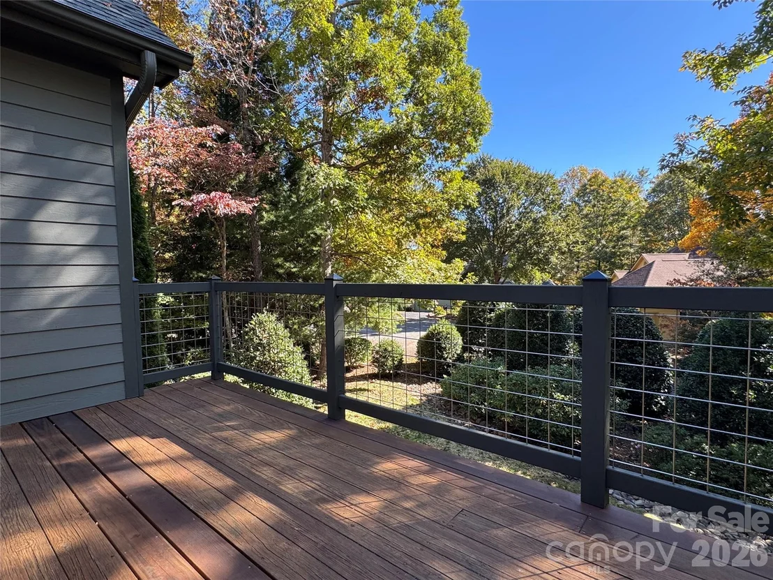 Photo of 894 Dunroy Drive