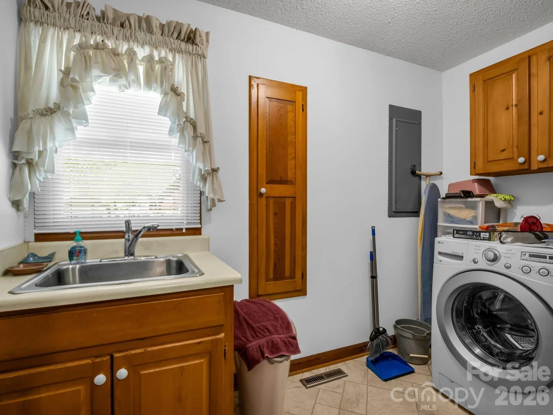 Photo of 80 Fox Briar Drive