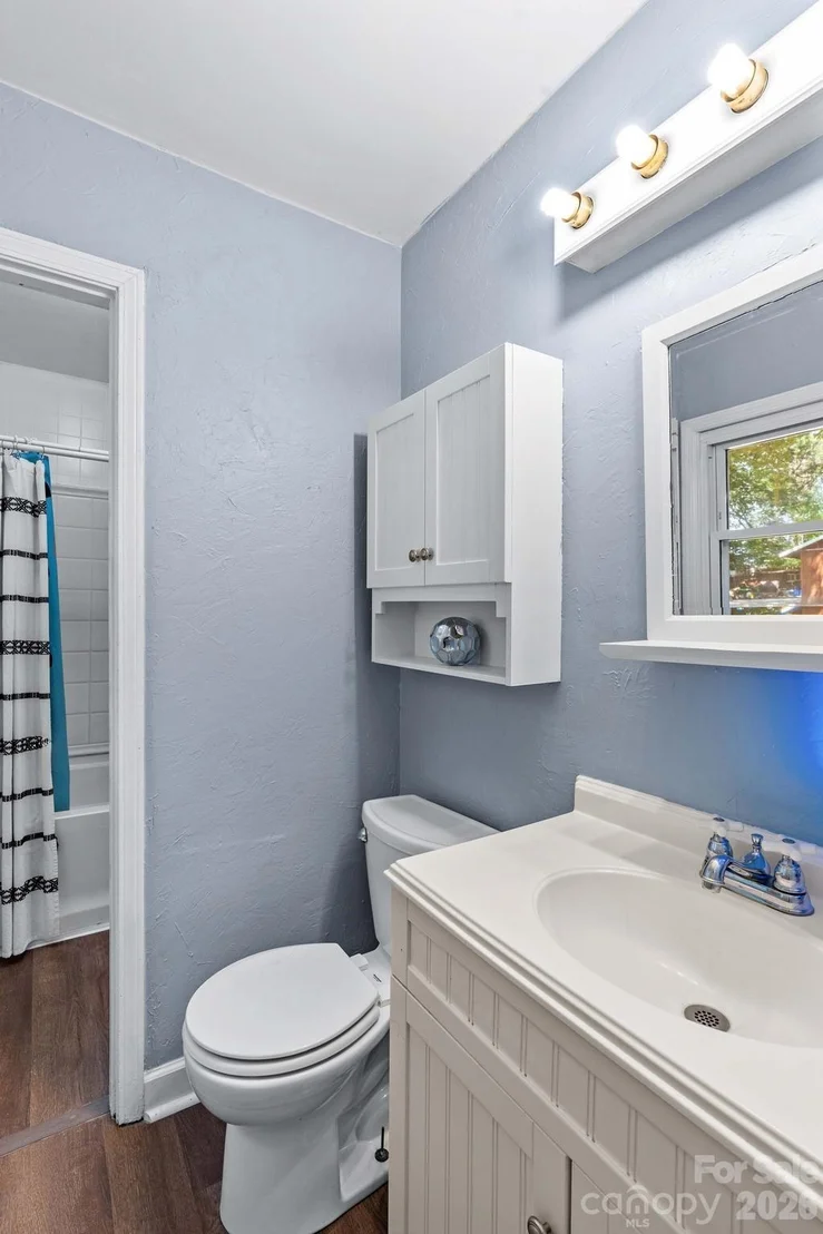 Photo of 320 Miller Drive
