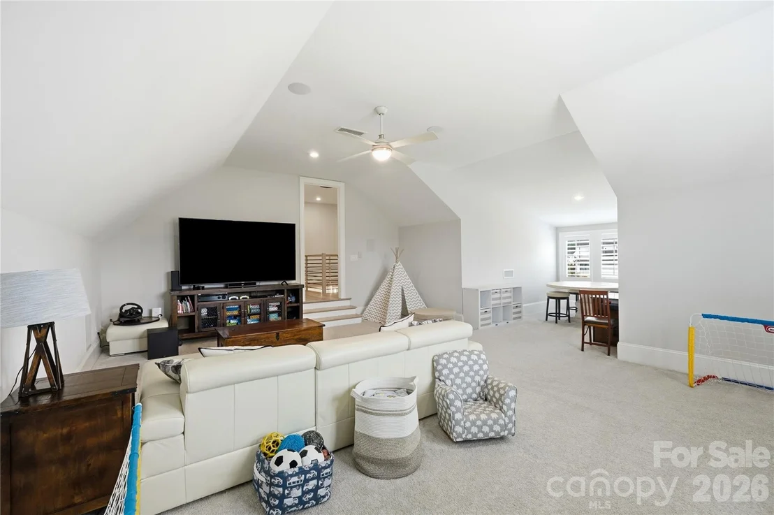 Photo of 1318 Pomar Circle