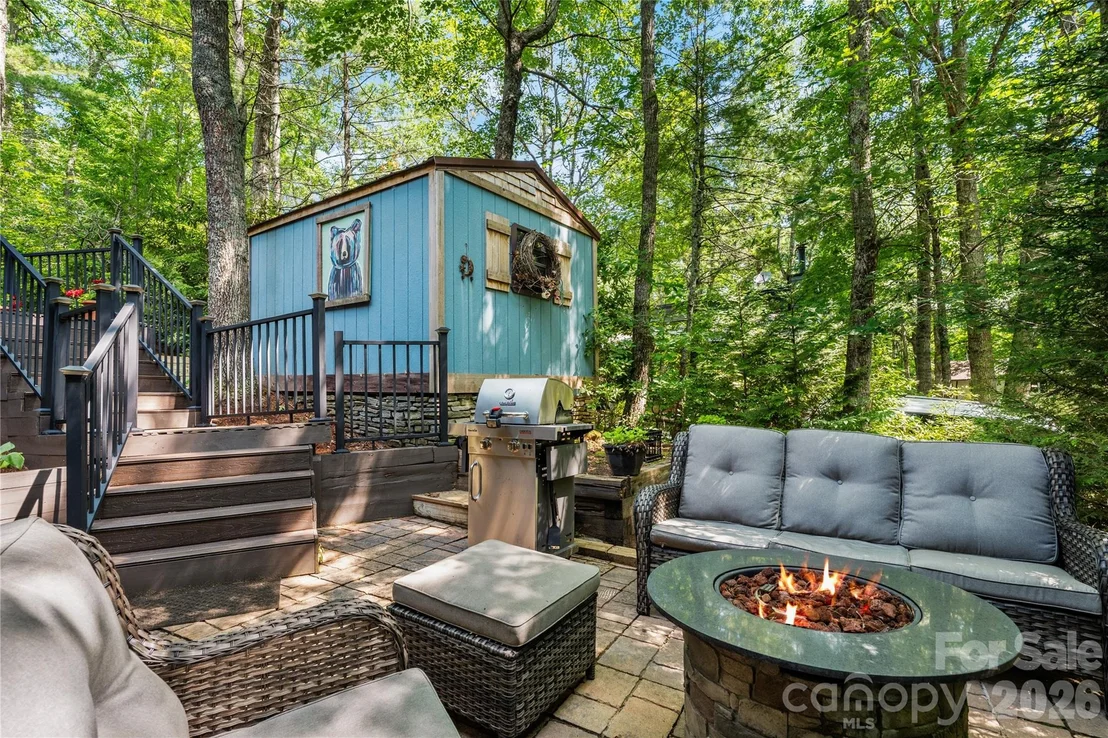 Photo of 180 Longview Road