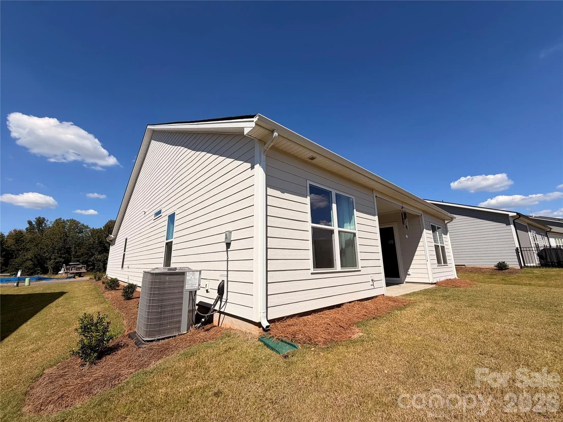 Photo of 1061 Pinecone Avenue