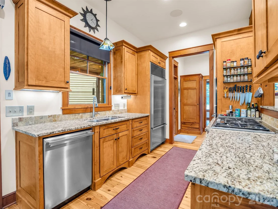 Photo of 153 Glenn Court