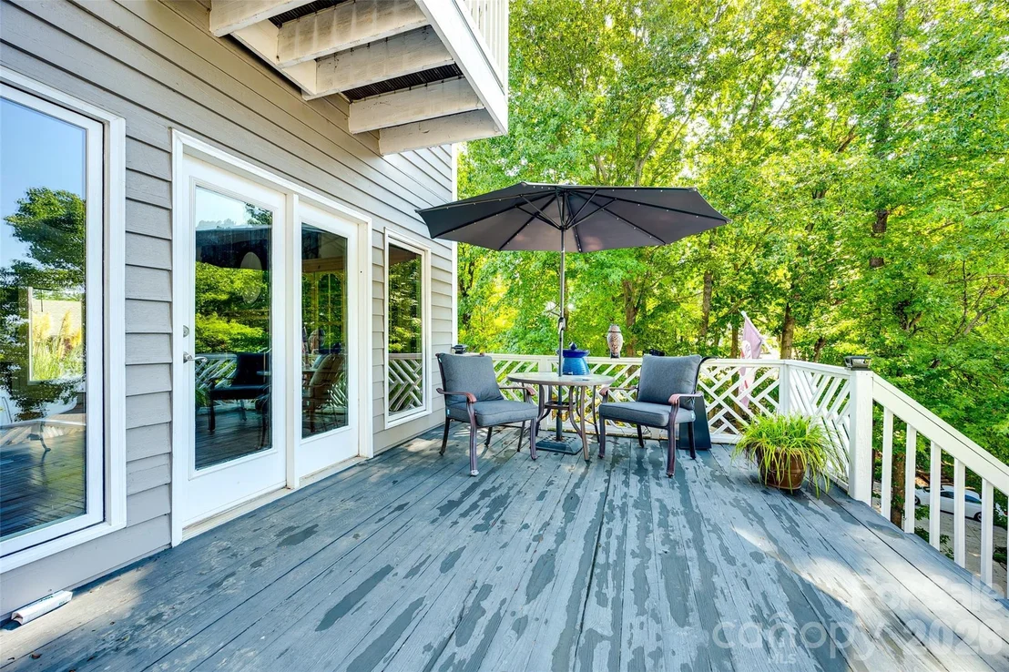Photo of 1088 Palmyra Drive