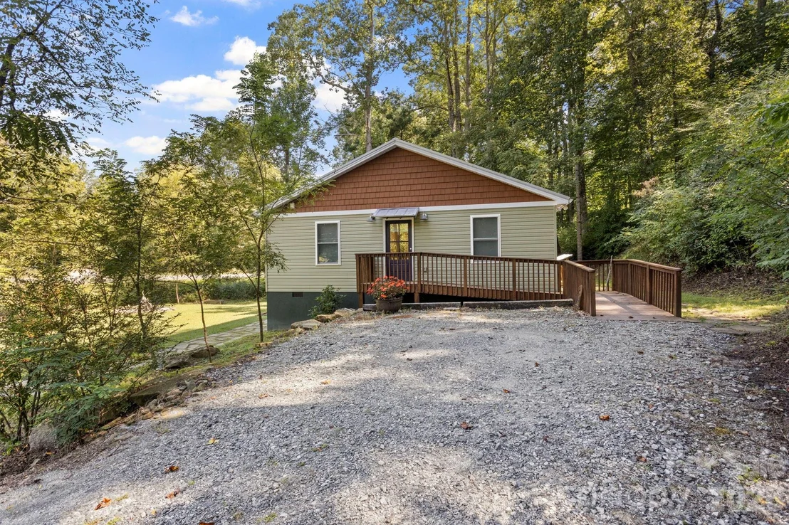 Photo of 400 Laurel Drive