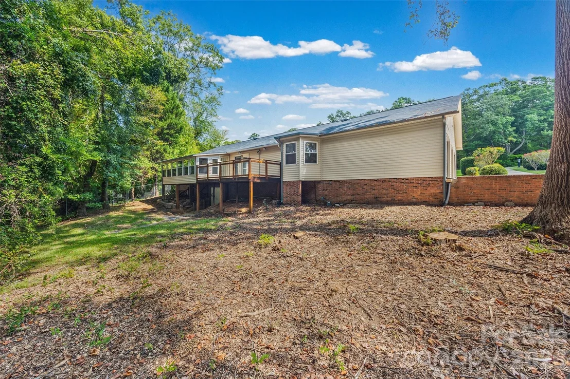 Photo of 281 Schoolside Drive