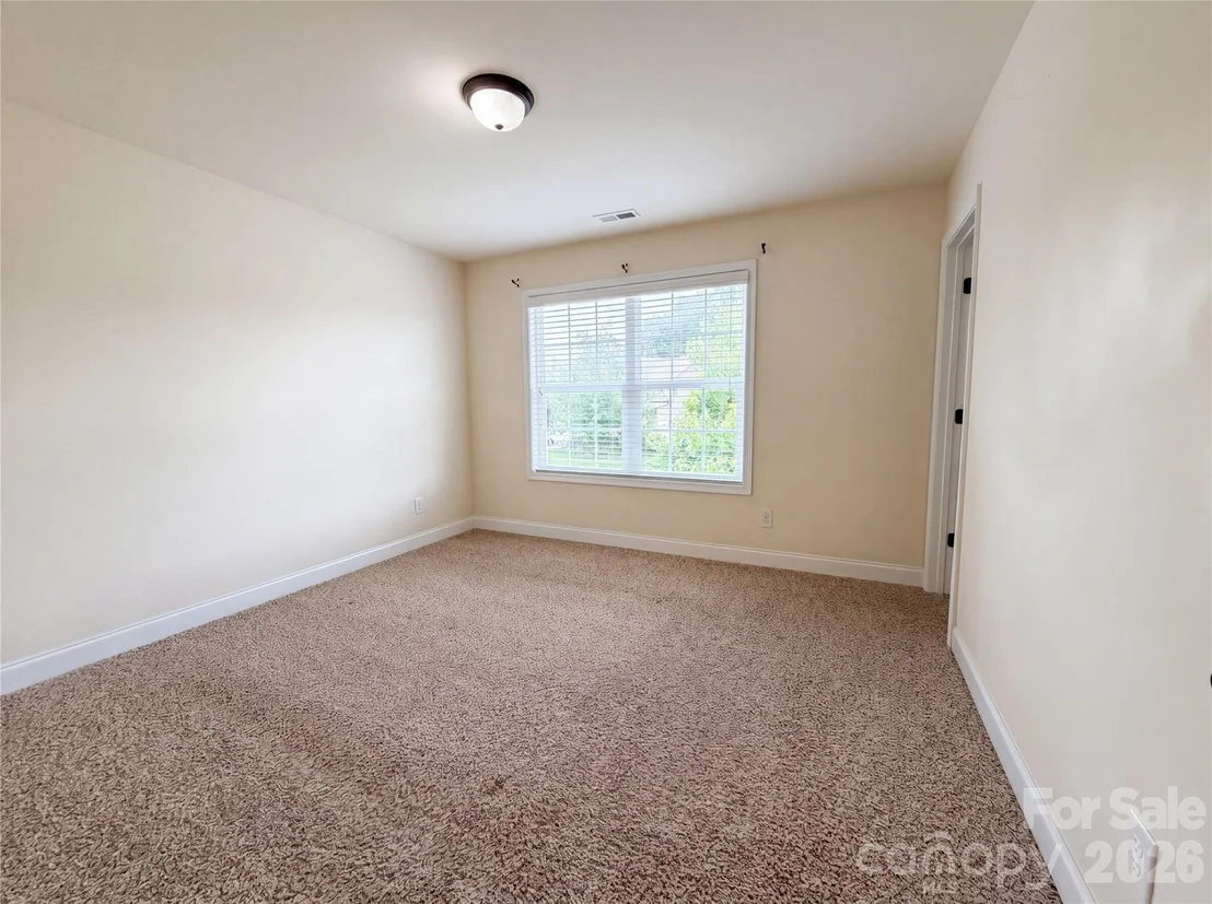 Photo of 2115 Eskridge Terrace