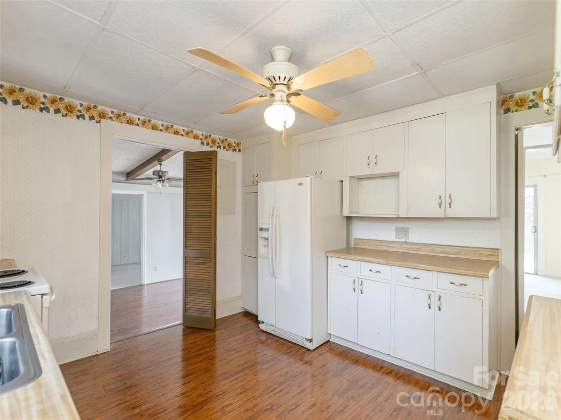 Photo of 34 Lockhart Road