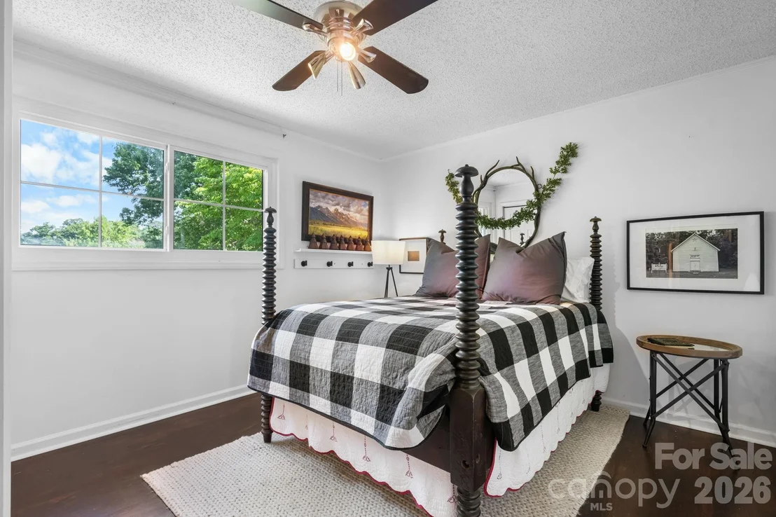 Photo of 1314 Shirebourn Drive