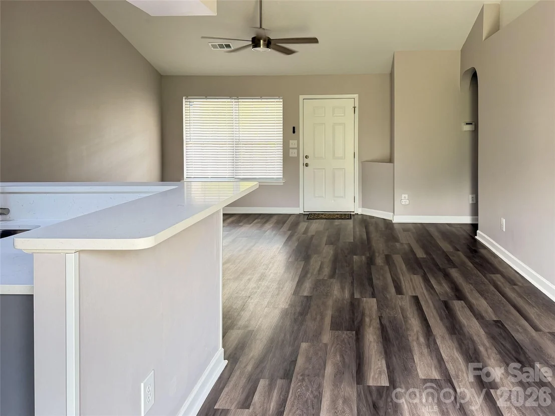 Photo of 1110 Helms Road