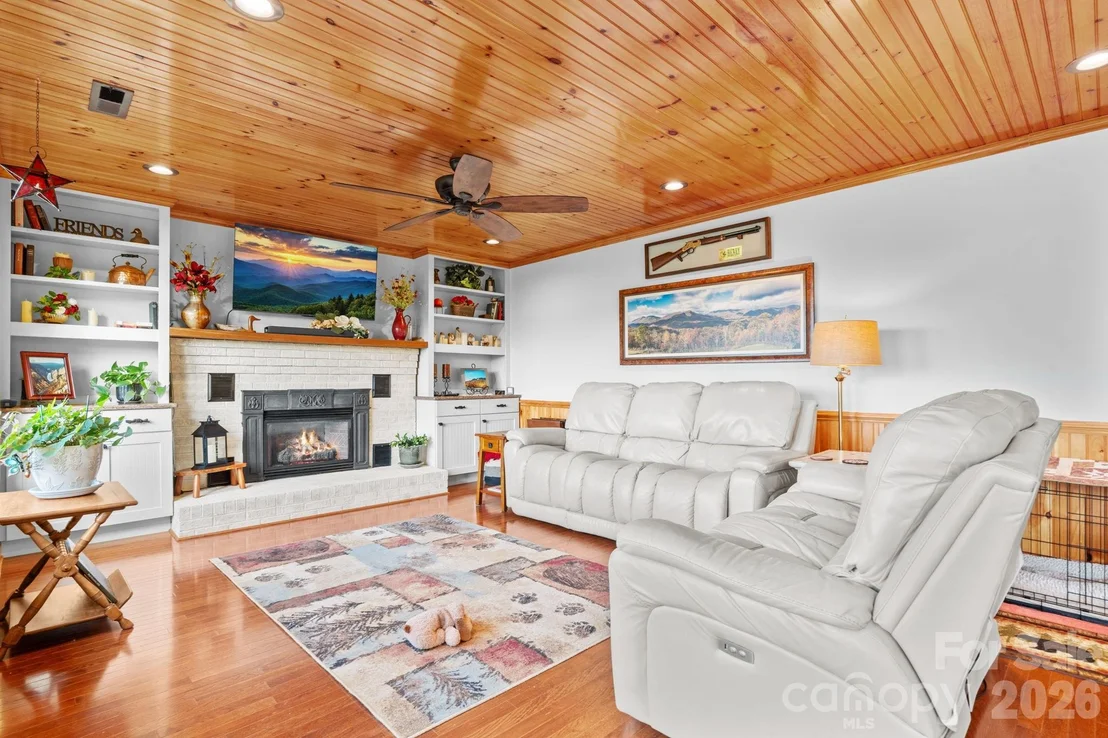 Photo of 1013 Perry Road