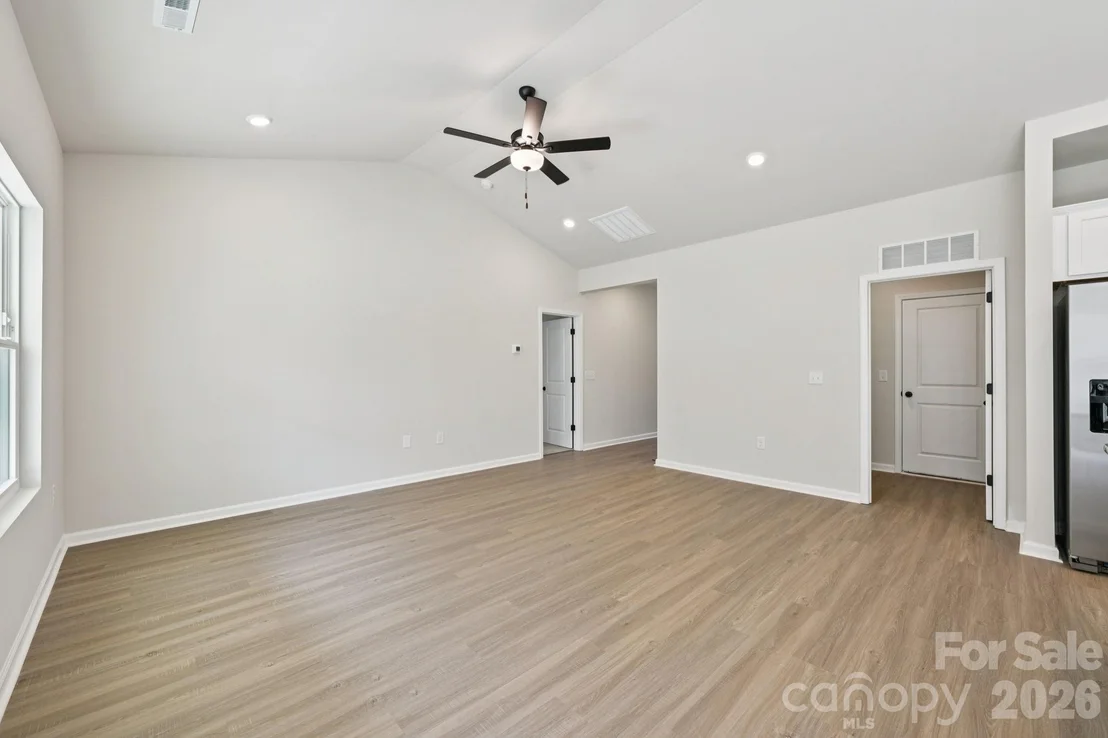 Photo of 820 Willow Estates Drive