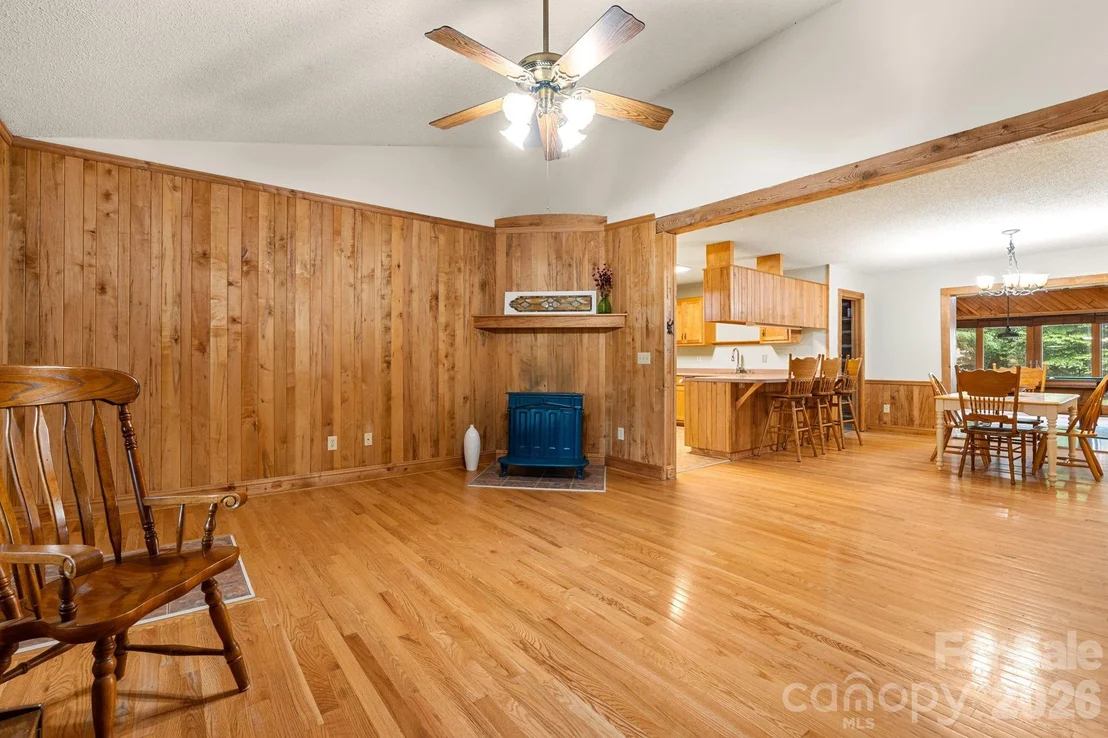 Photo of 633 Wilson Lane