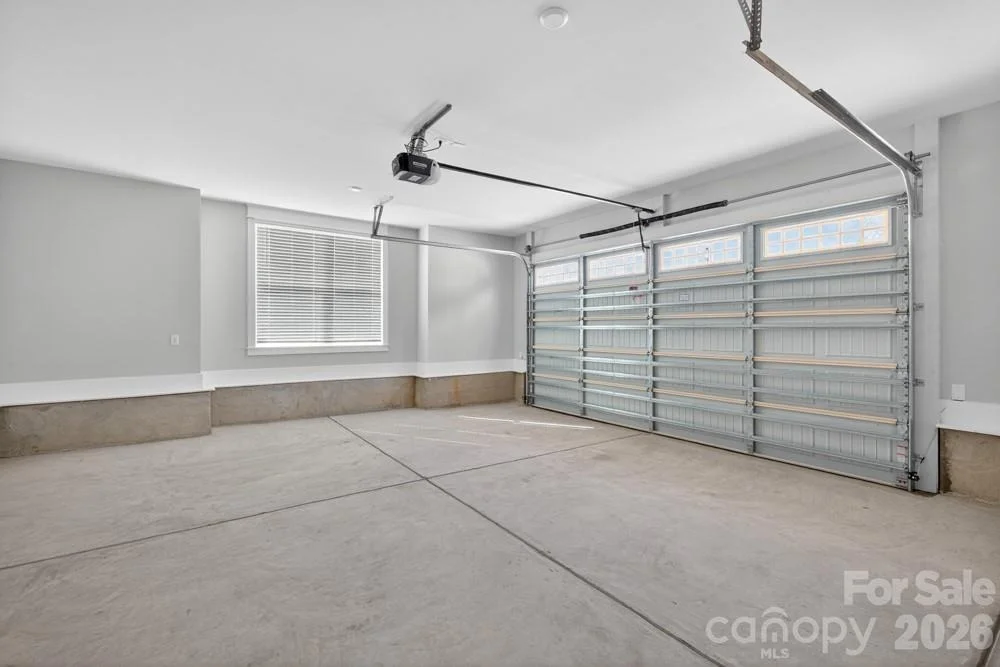 Photo of 1652 Dresden Drive