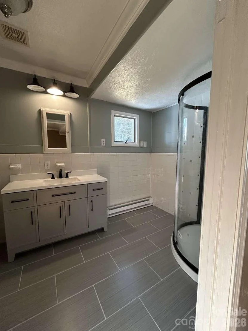 Photo of 1225 Pinebrook Circle