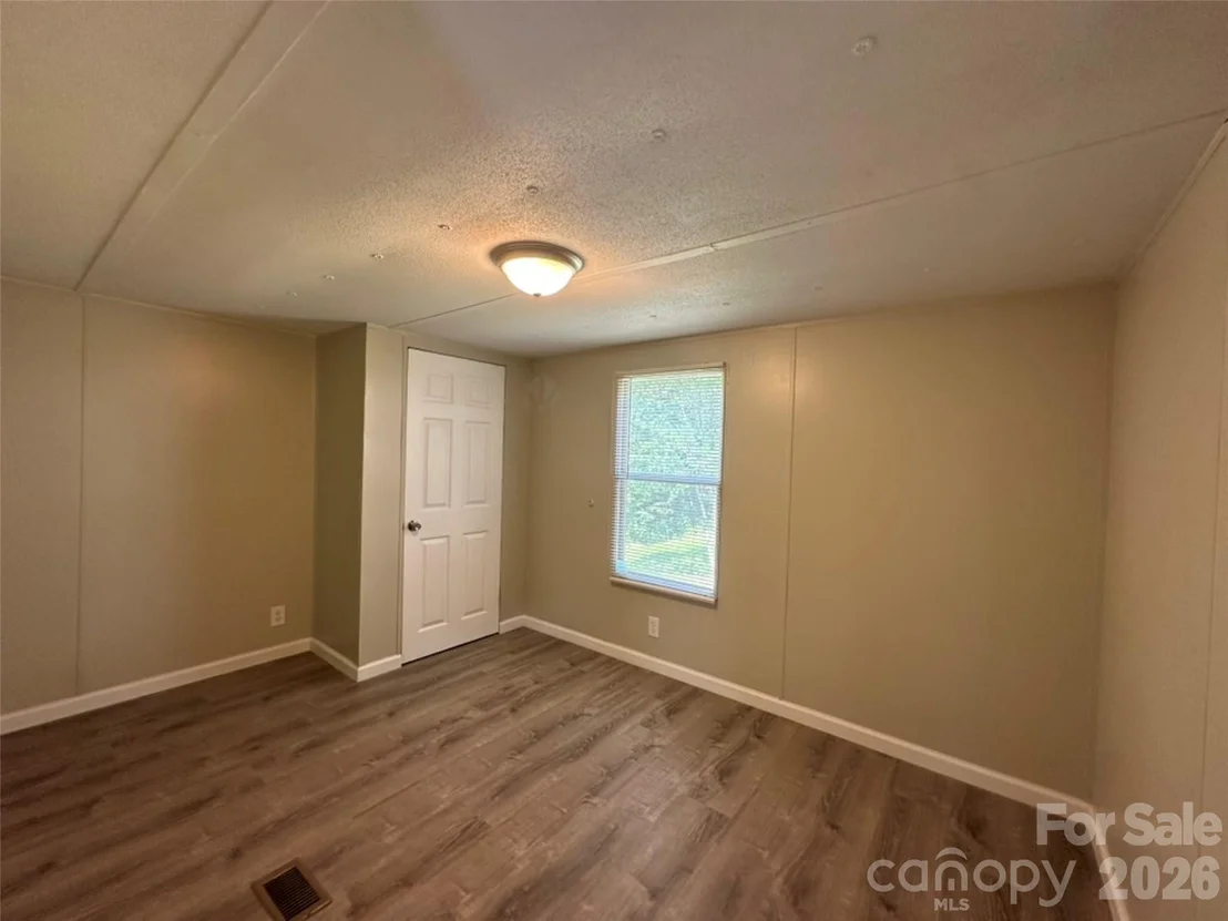 Photo of 285 Cold Springs Road