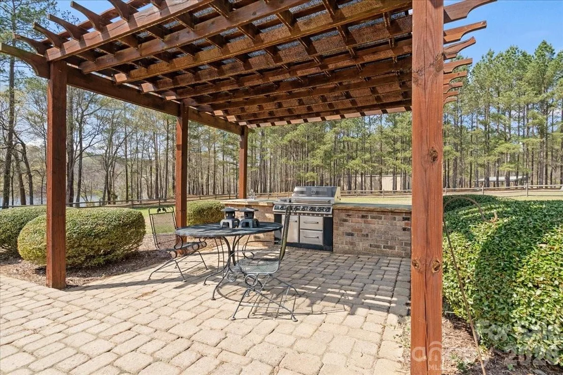 Photo of 962 Miller Road
