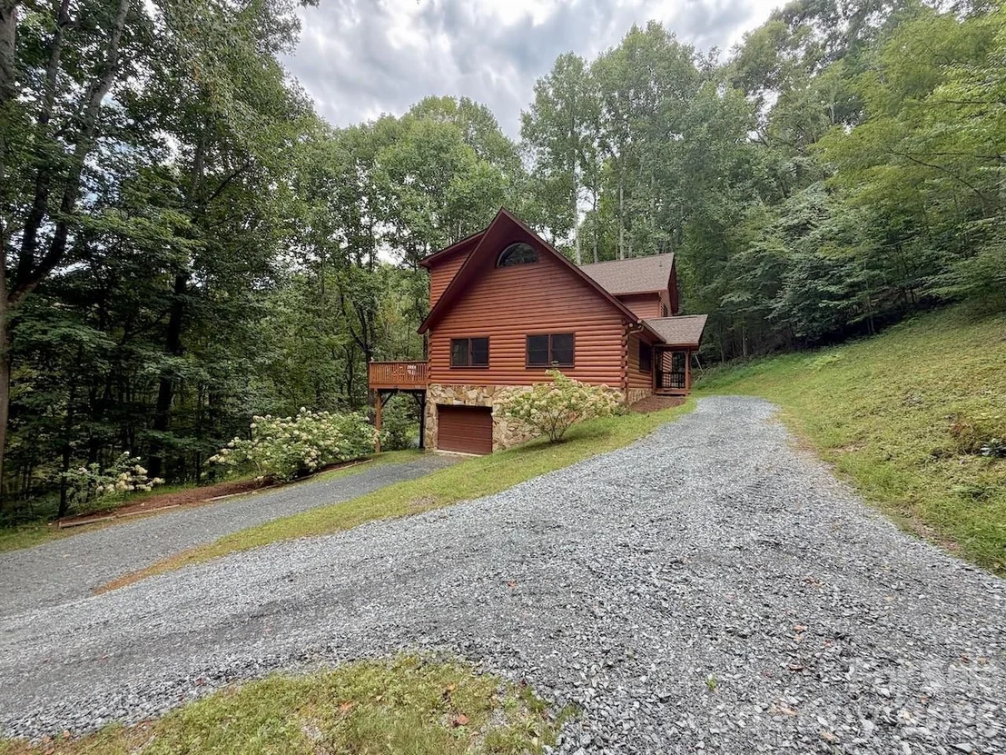 Photo of 321 Grays Shadow Lane