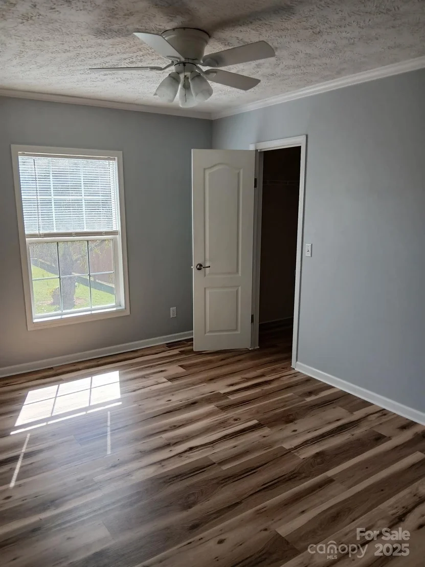 Photo of 218 Muldoon Lane
