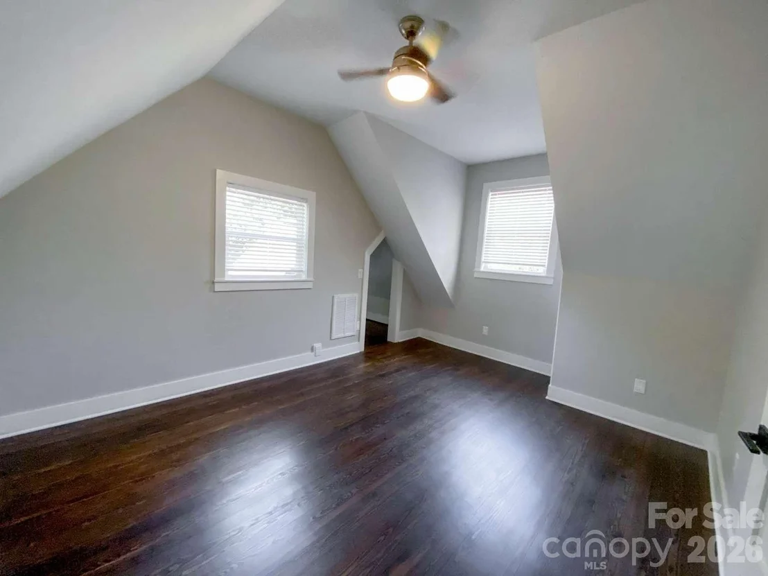 Photo of 141 Carnegie Road