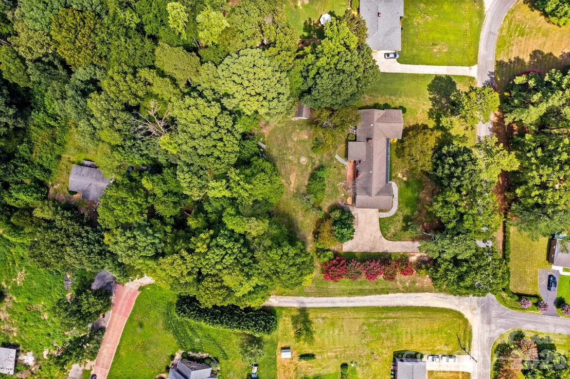 Photo of 875 Bonanza Drive