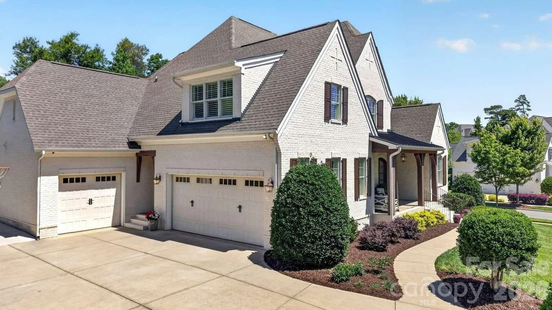 Photo of 18027 Shearer Road
