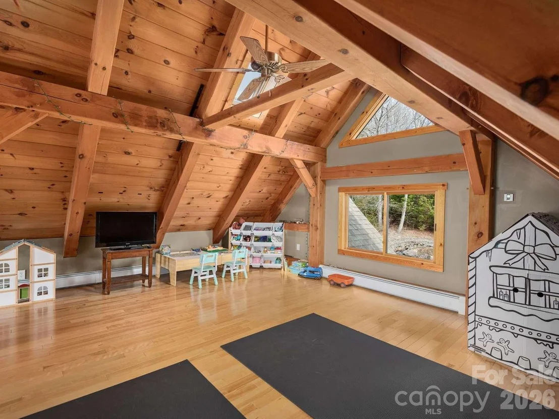 Photo of 770 Dream Weaver Drive
