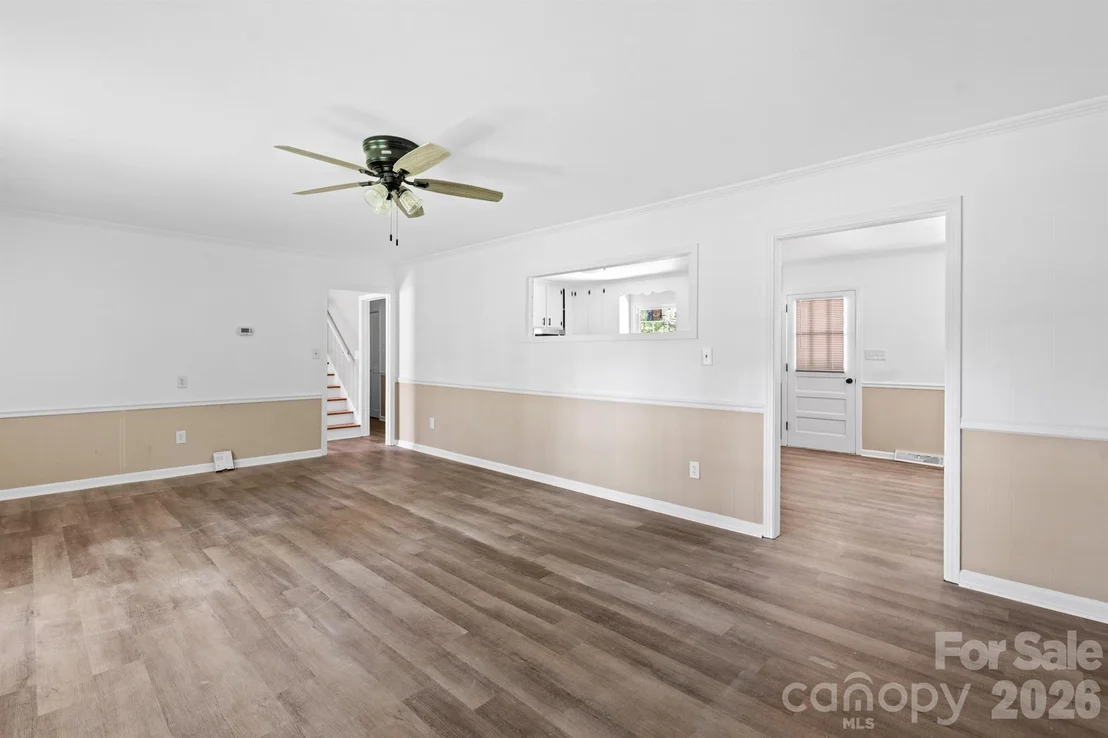 Photo of 755 Cumberland Circle