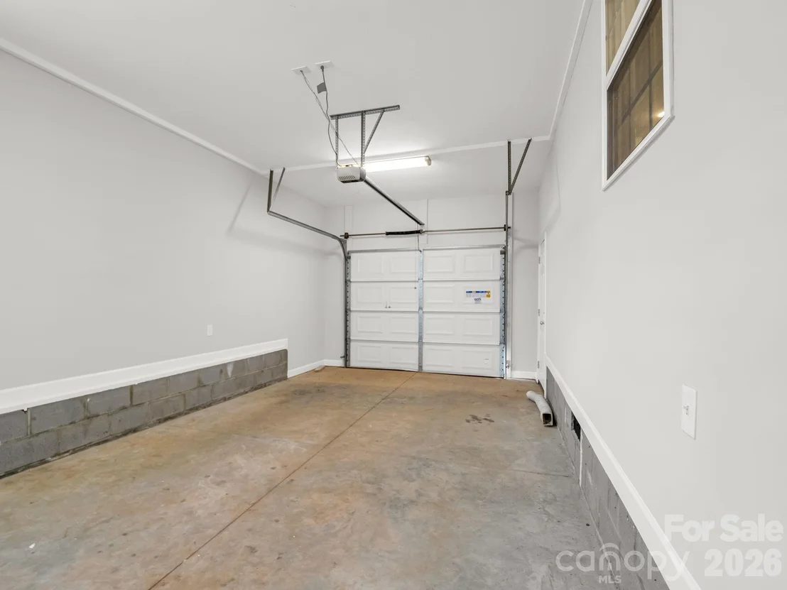 Photo of 655 W Oconee Street
