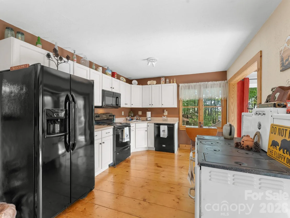 Photo of 600 Piney Gate Road