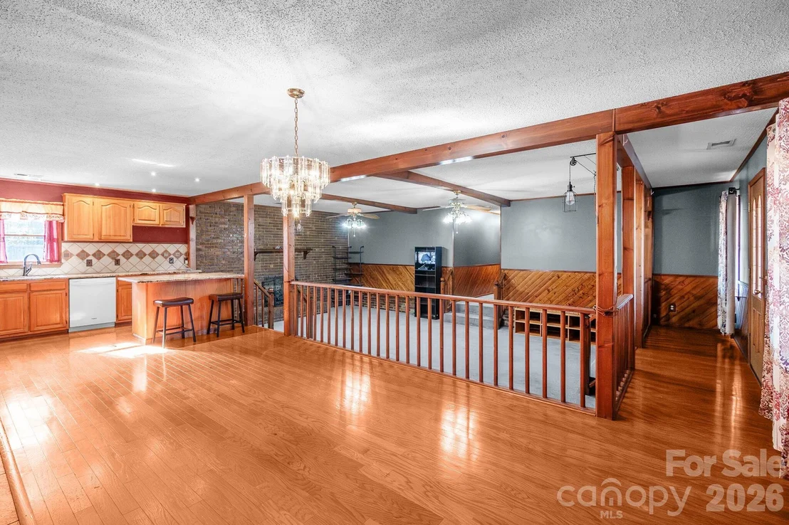 Photo of 1295 Cattle Ridge Road