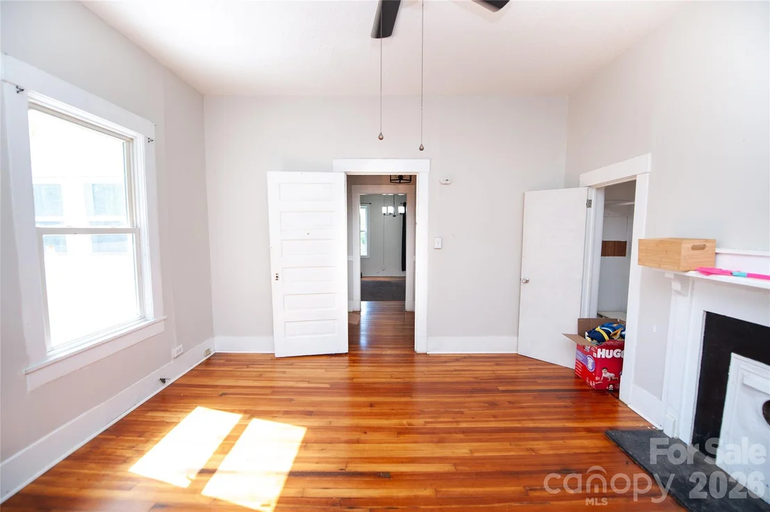 Photo of 128 Fleming Avenue